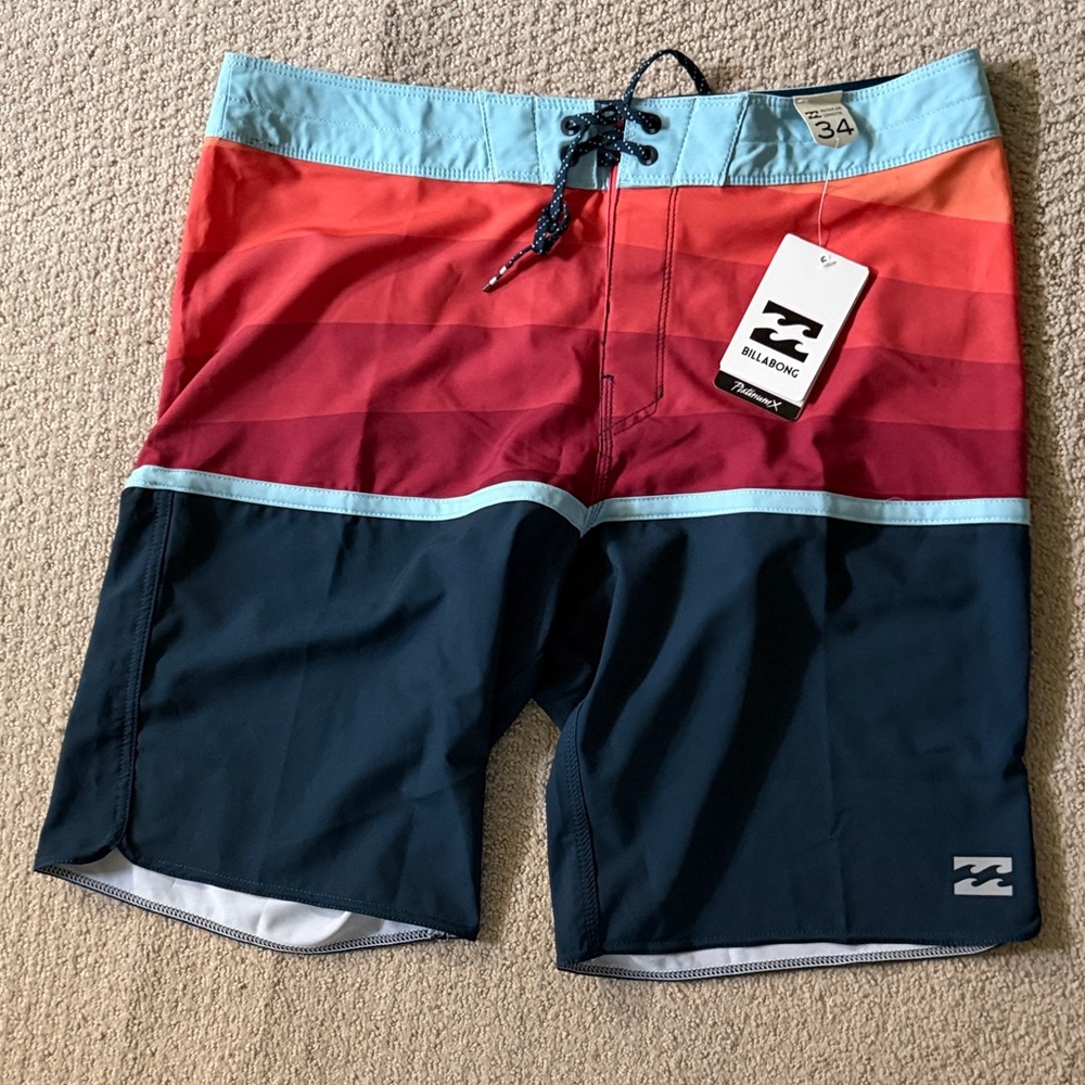Billabong Men’s Light Blue, Red & Navy Gradient Boardshorts